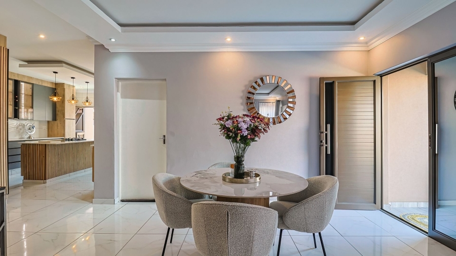 4 Bedroom Property for Sale in Waterkloof East North West
